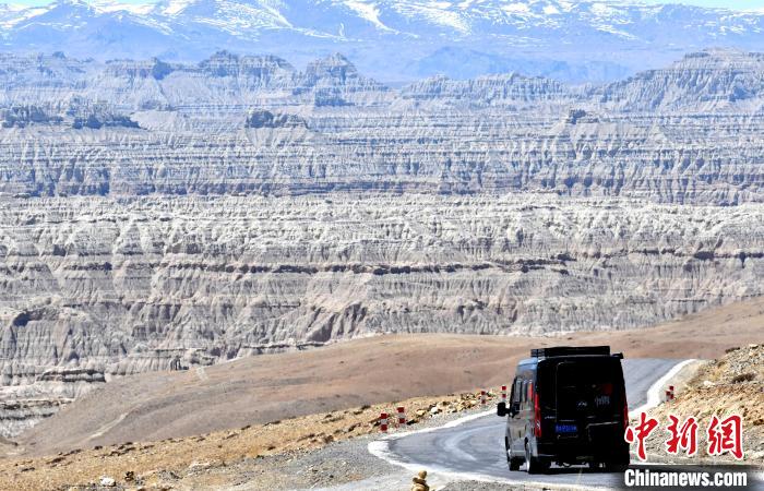 4月5日，西藏阿里札達土林?！±盍?攝