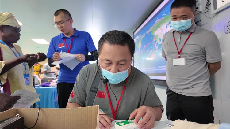 非洲各界點(diǎn)贊“和平方舟”:對(duì)中國(guó)為世界發(fā)展所做的一切說“謝謝”